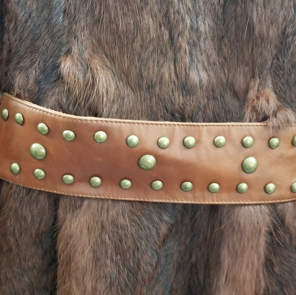 Med Full Length Fur Coat - Picture 5 of 9